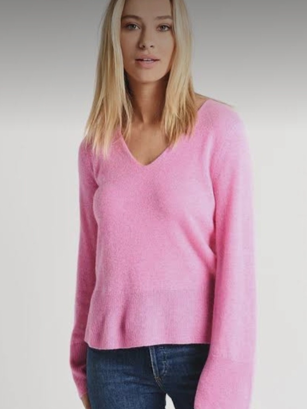 White + Warren Pink V-Neck Cashmere- Sweater